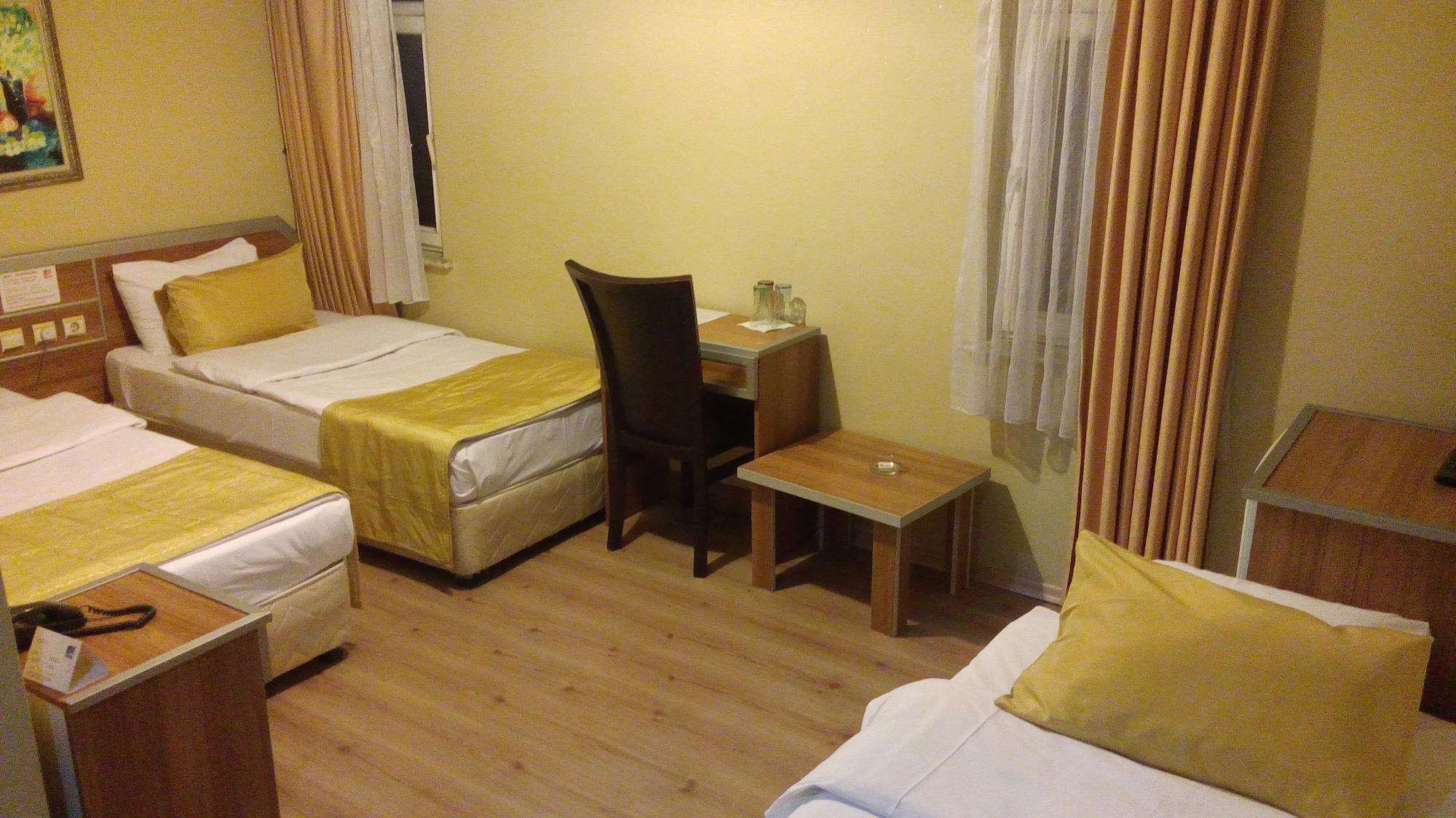 Demirgrand Hotel Trabzon Bagian luar foto