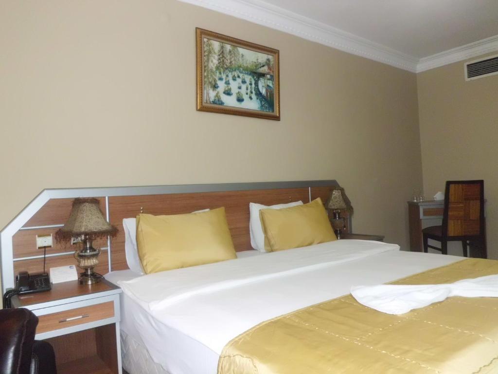 Demirgrand Hotel Trabzon Bagian luar foto